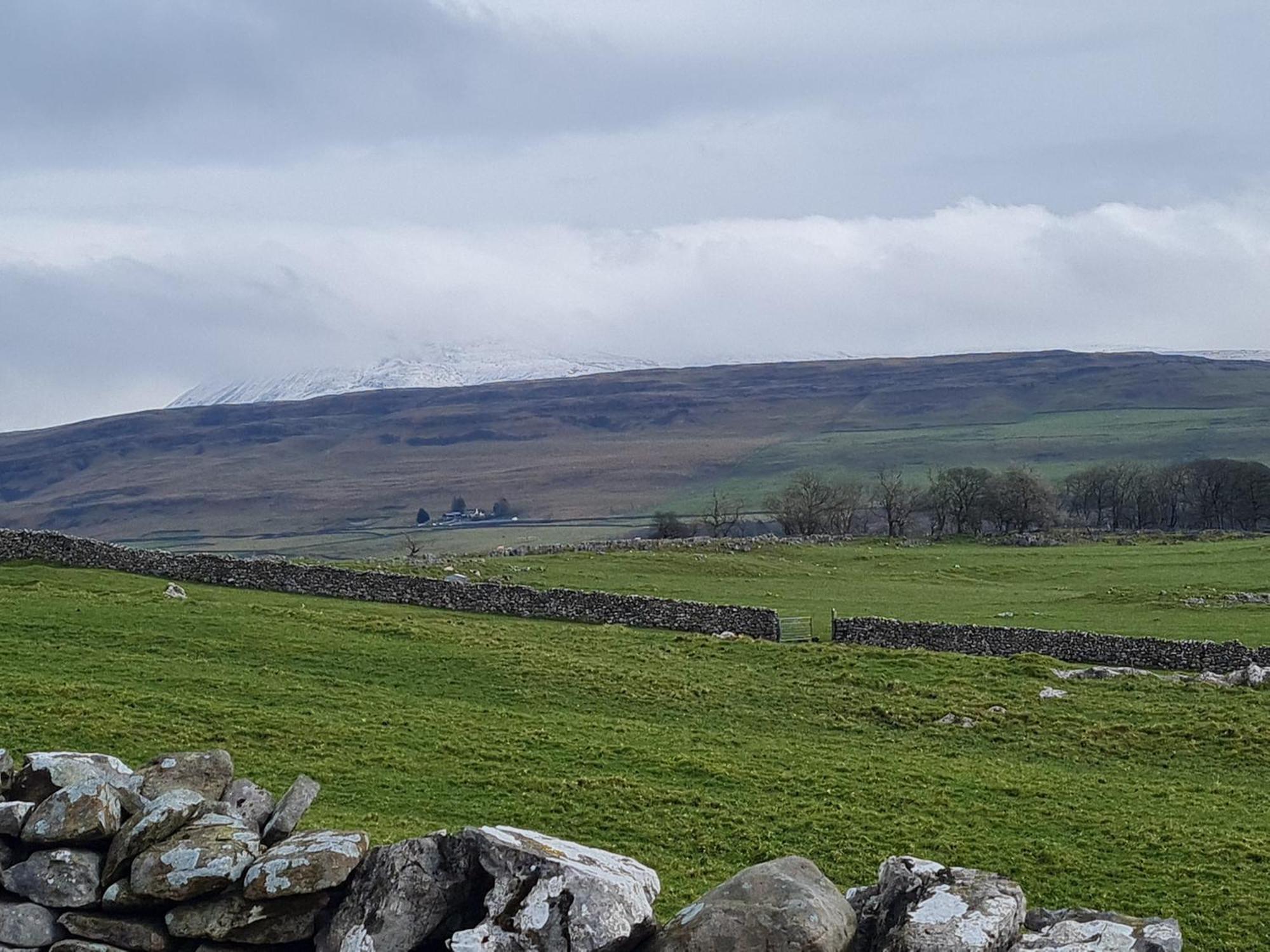 Marian Cottage Ingleton  Exteriör bild